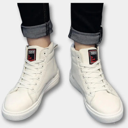 Højskaftede sneakers med kontrastdetaljer til mænd – Herb